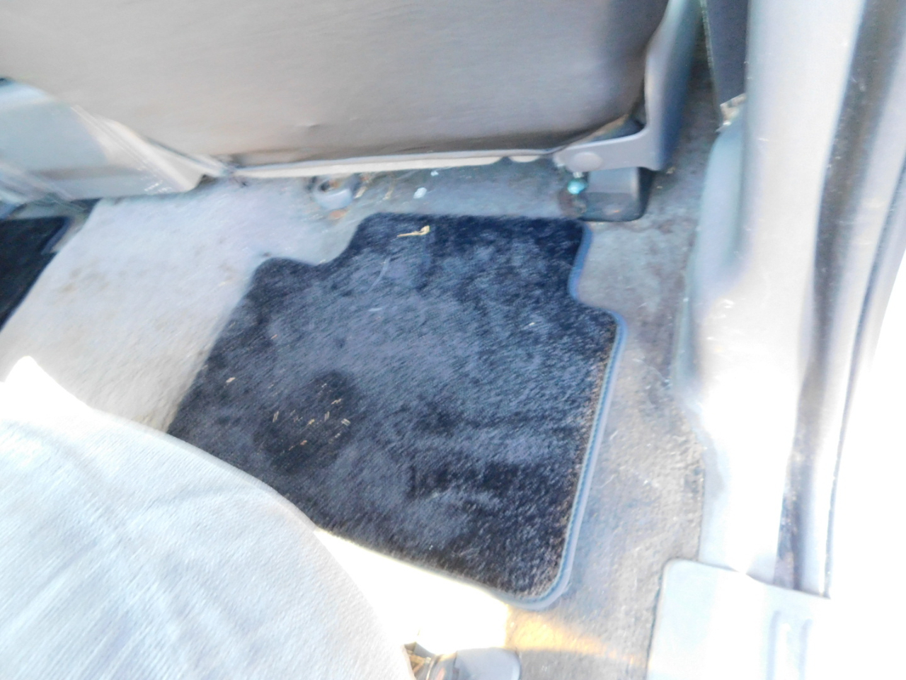 Ford F-150 SuperCrew Crew Cab 139" XLT 4WD 2001