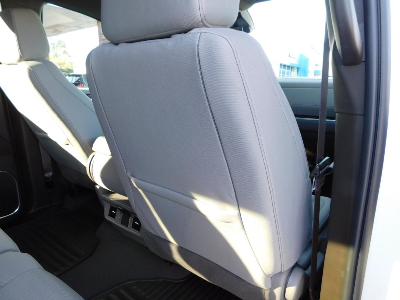 GMC Sierra 1500 4WD Crew Cab 147" SLE 2026