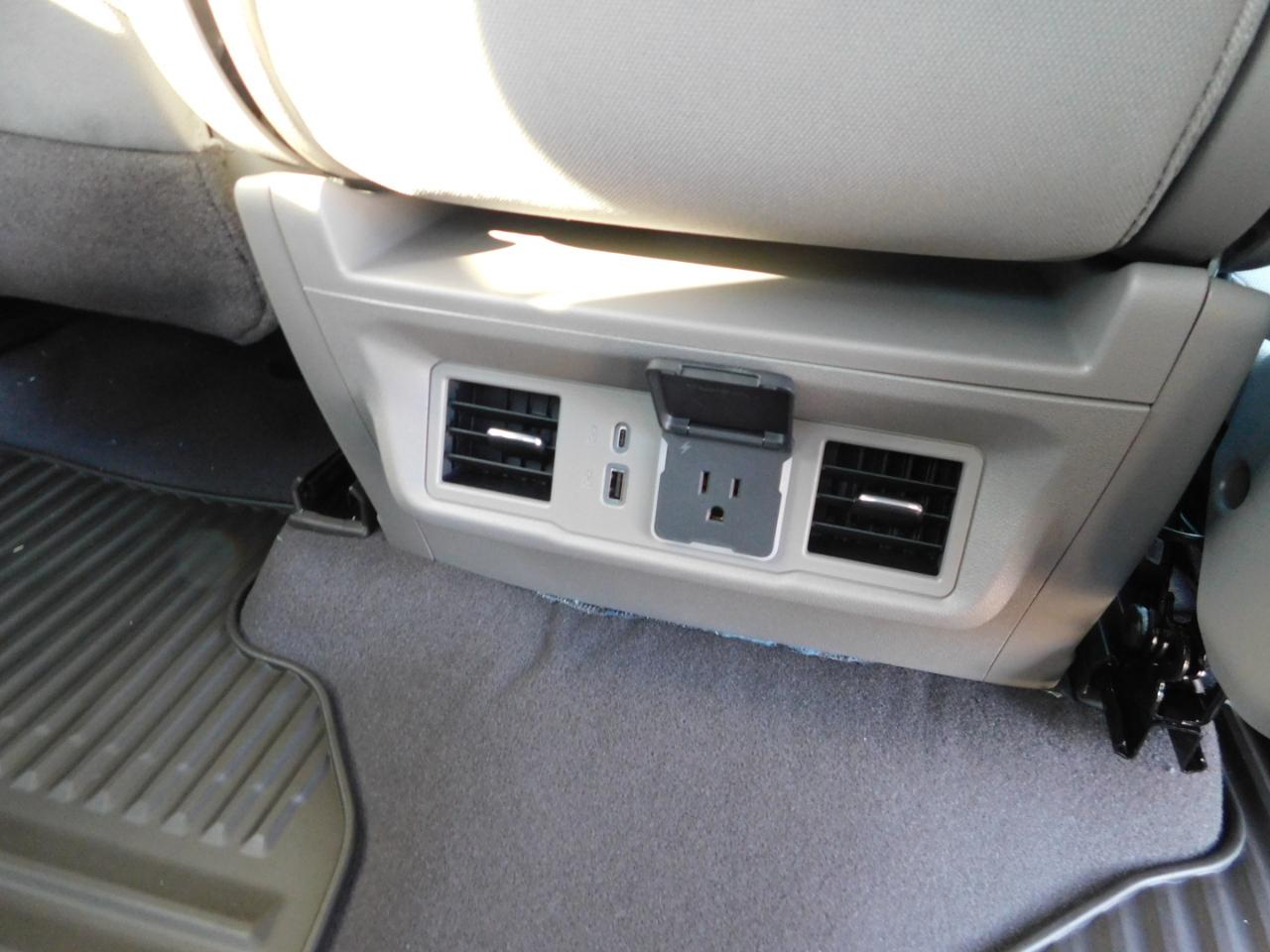 GMC Sierra 1500 4WD Crew Cab 147" SLE 2026