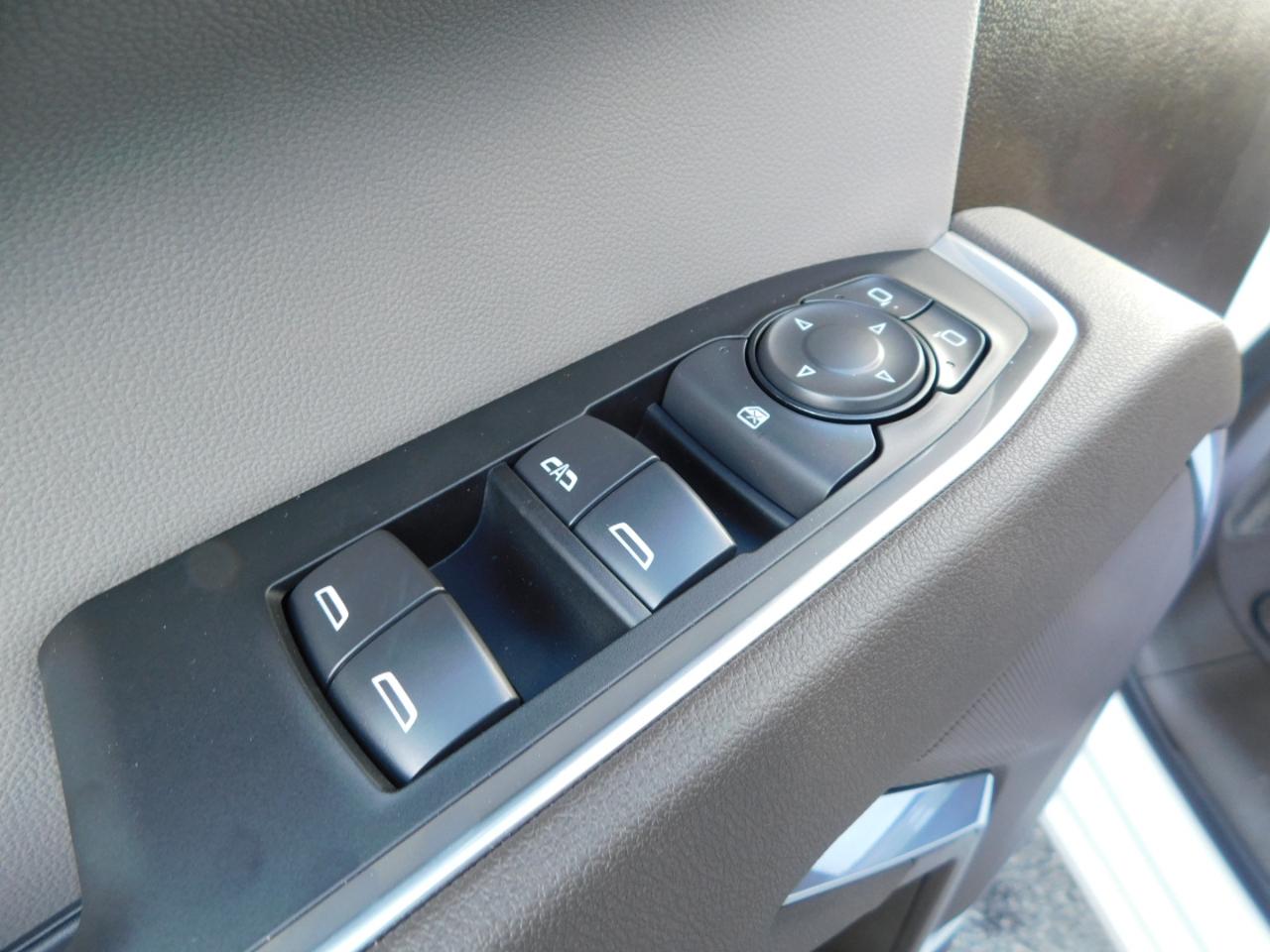 GMC Sierra 1500 4WD Crew Cab 147" SLE 2026