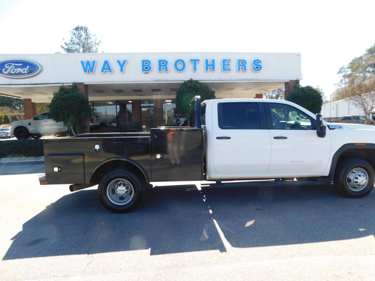 GMC Sierra 3500HD CC  2024