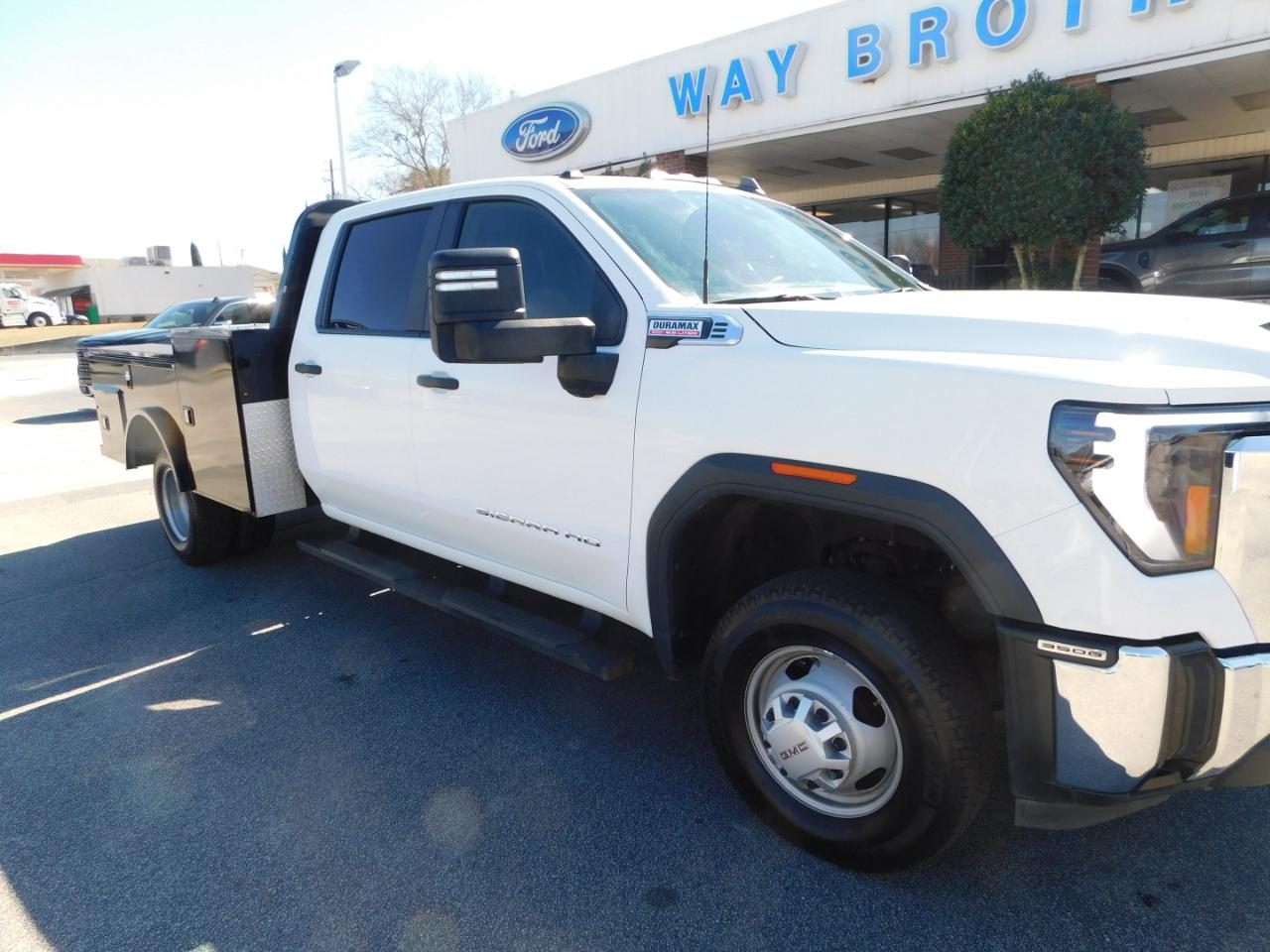 GMC Sierra 3500HD CC  2024