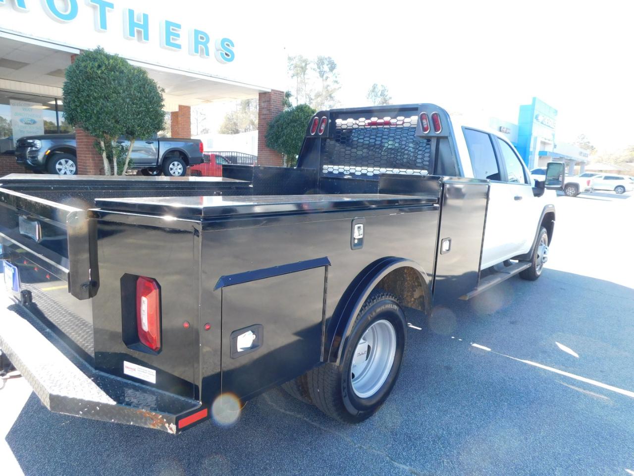 GMC Sierra 3500HD CC  2024