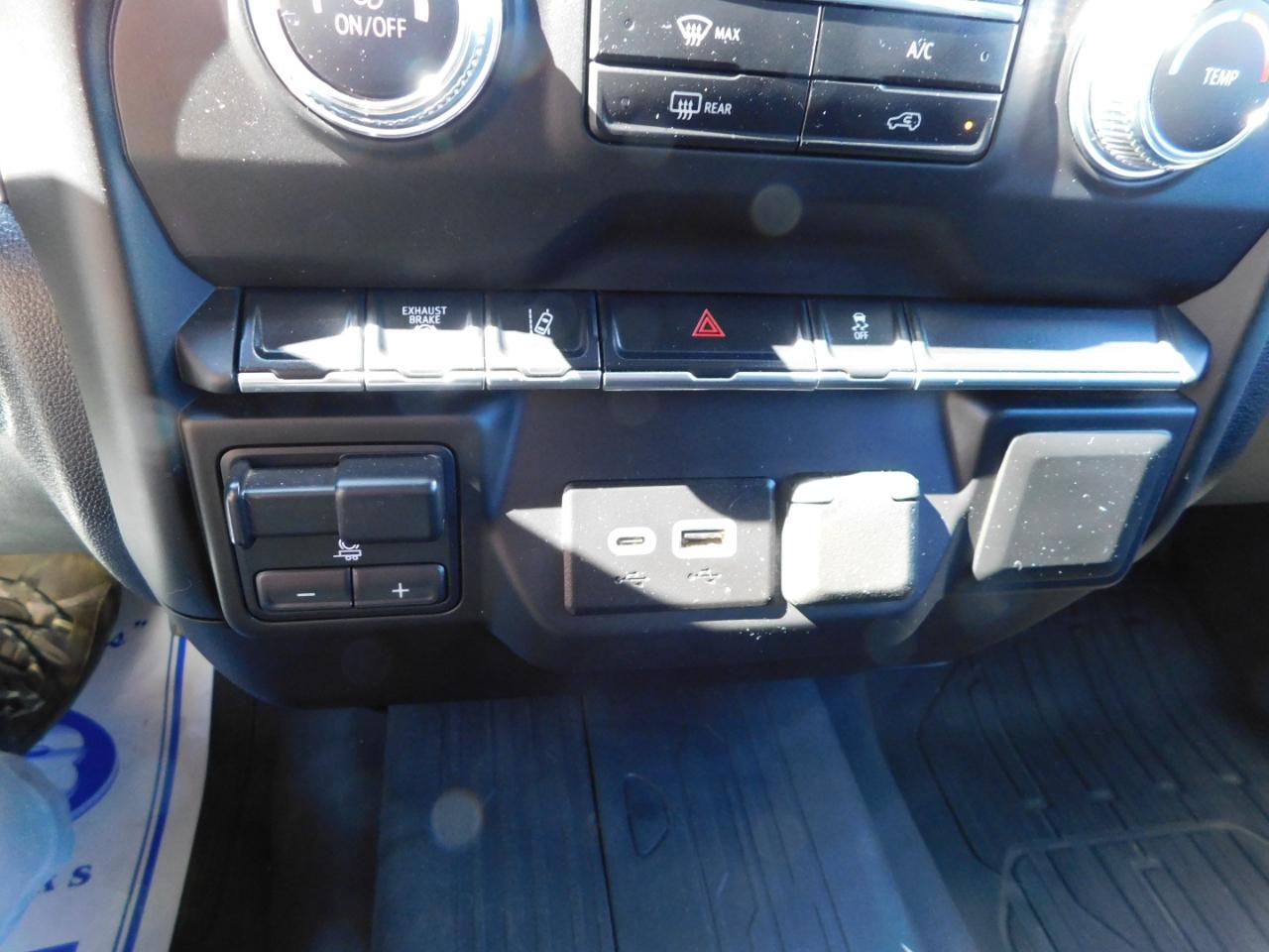 GMC Sierra 3500HD CC  2024