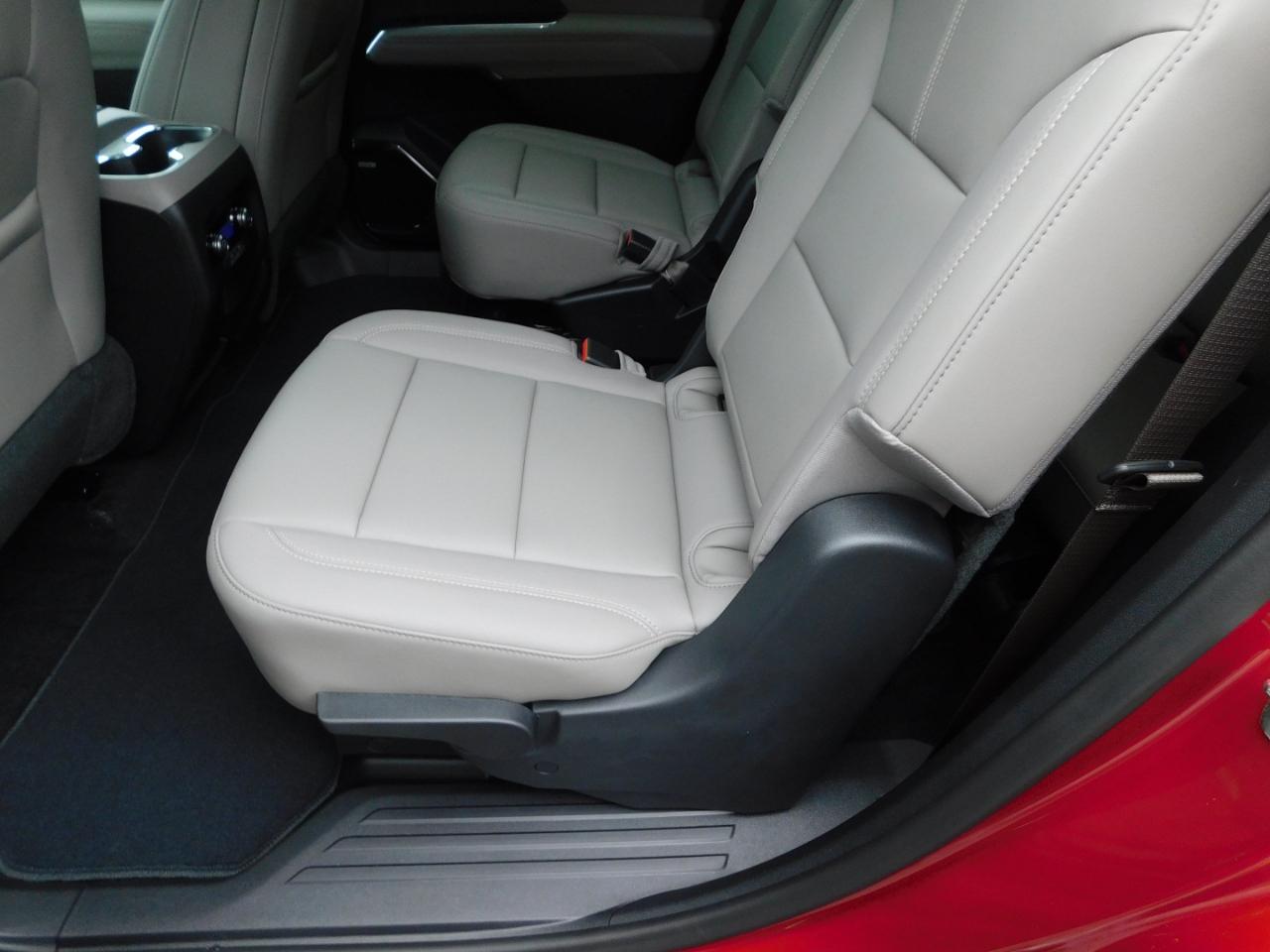 GMC Acadia FWD 4dr Elevation 2026