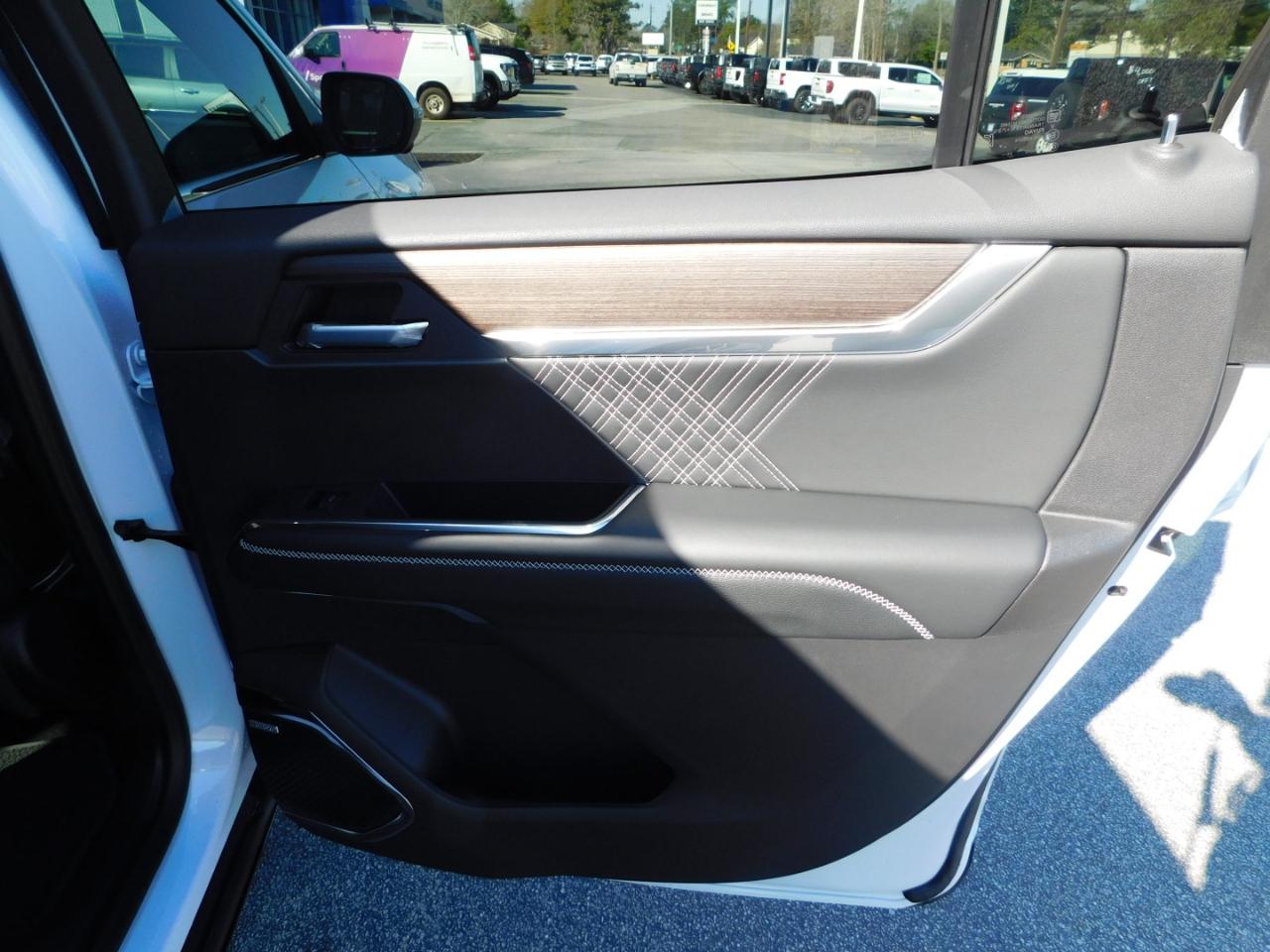 GMC Acadia FWD 4dr Denali 2026