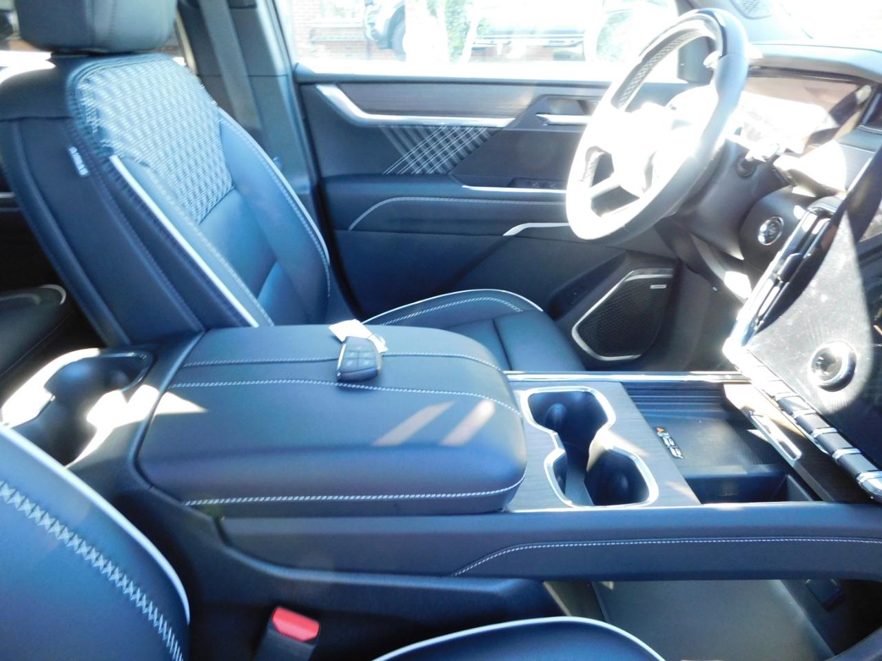 GMC Acadia FWD 4dr Denali 2026