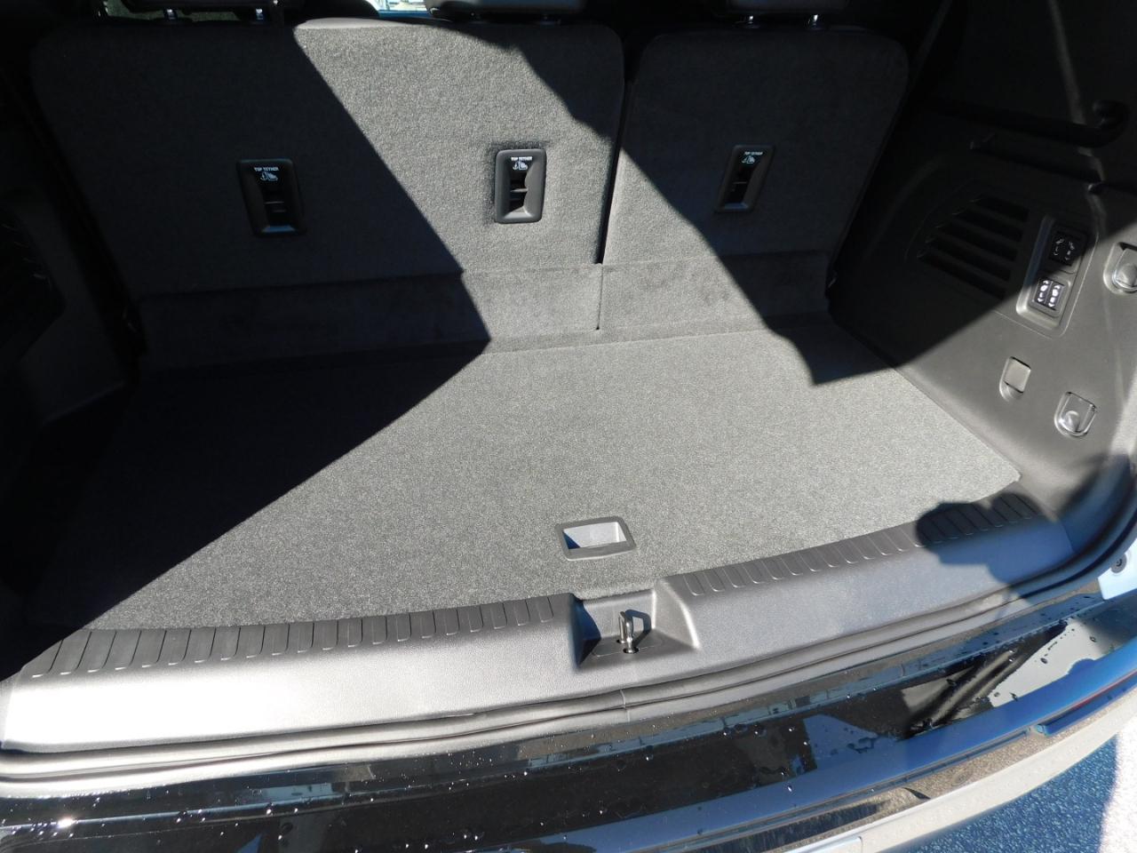 GMC Acadia FWD 4dr Denali 2026