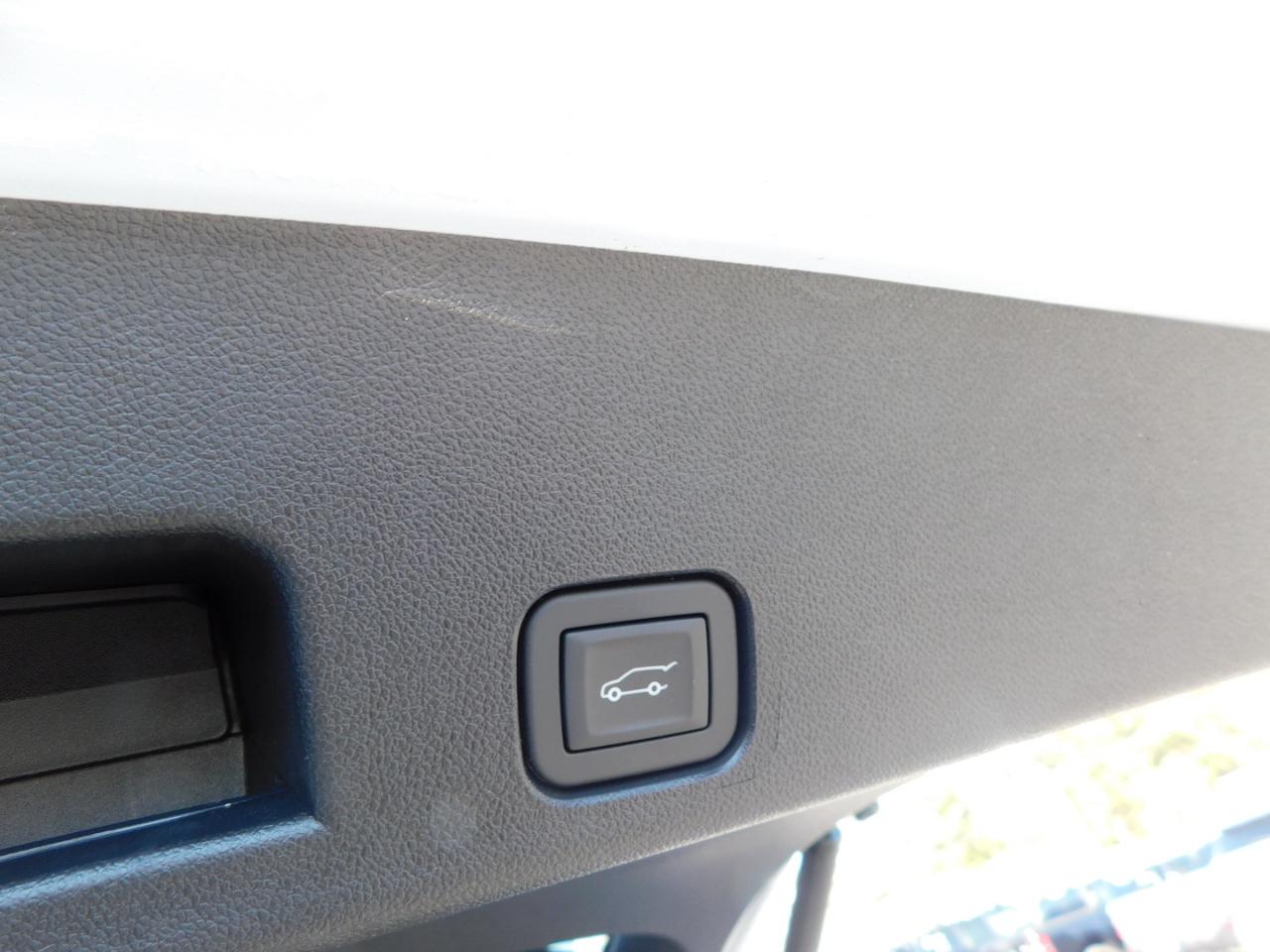 GMC Acadia FWD 4dr Denali 2026