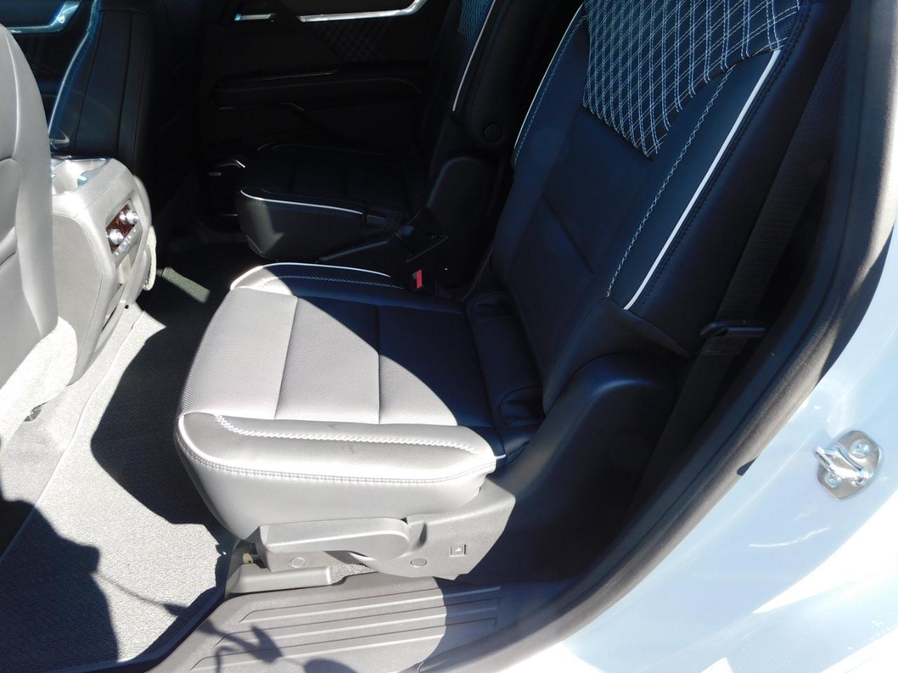 GMC Acadia FWD 4dr Denali 2026