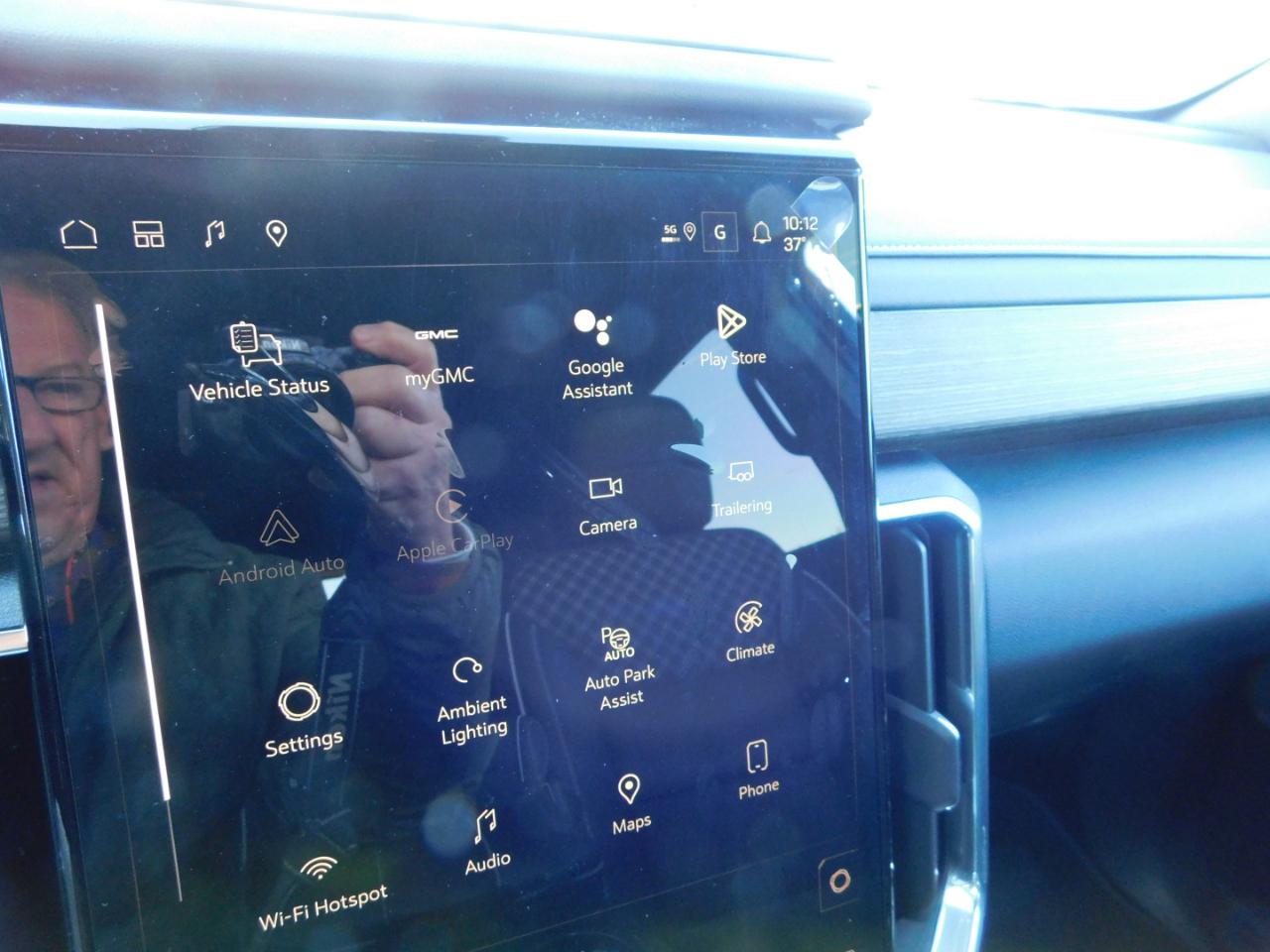 GMC Acadia FWD 4dr Denali 2026