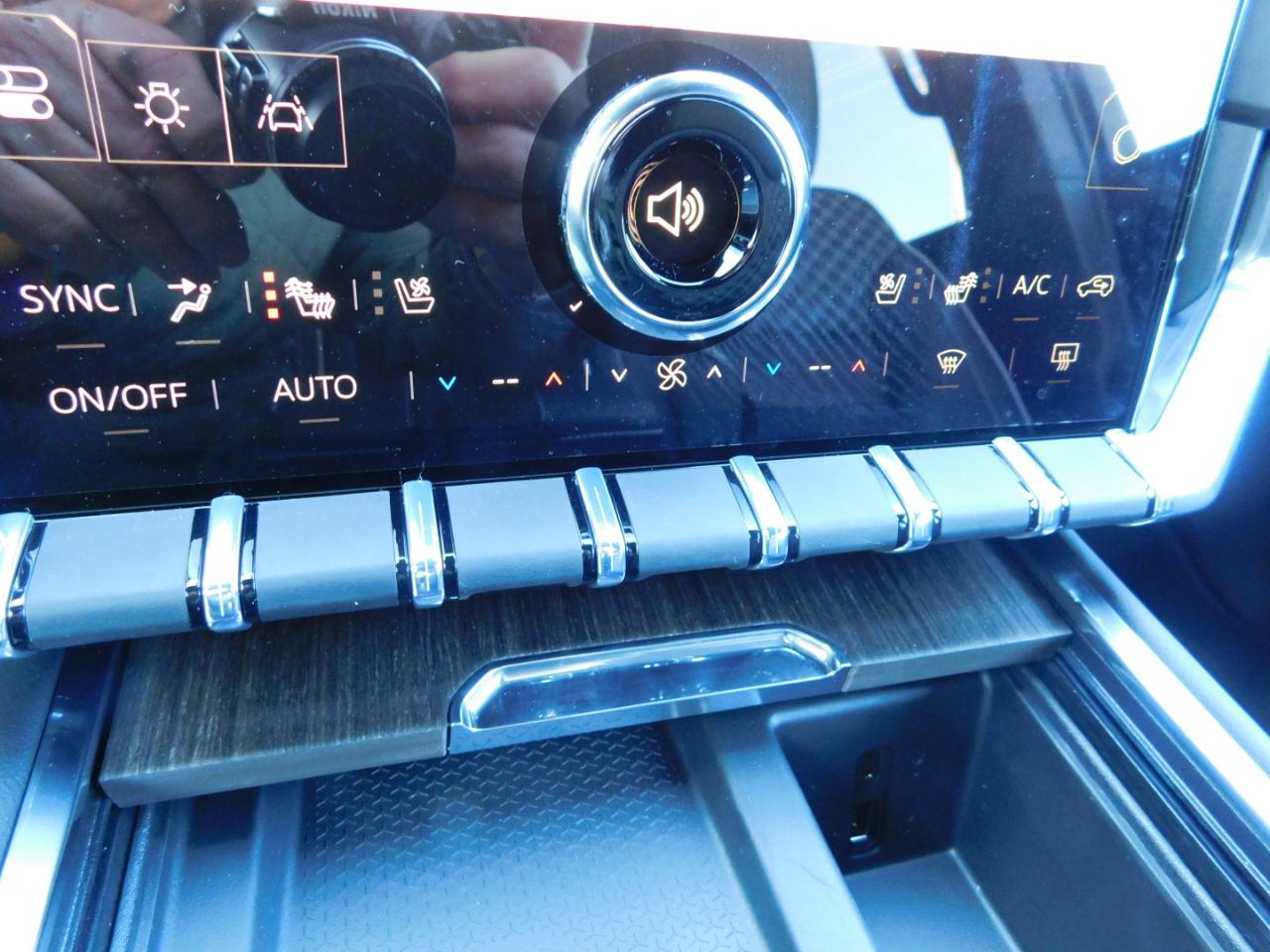 GMC Acadia FWD 4dr Denali 2026