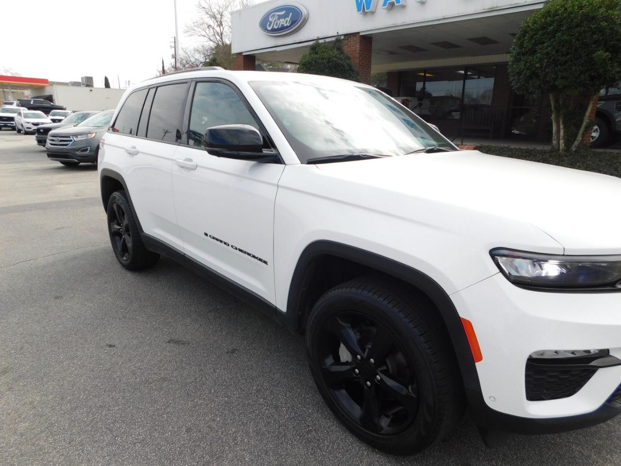 Jeep Grand Cherokee Limited 4x2 2023