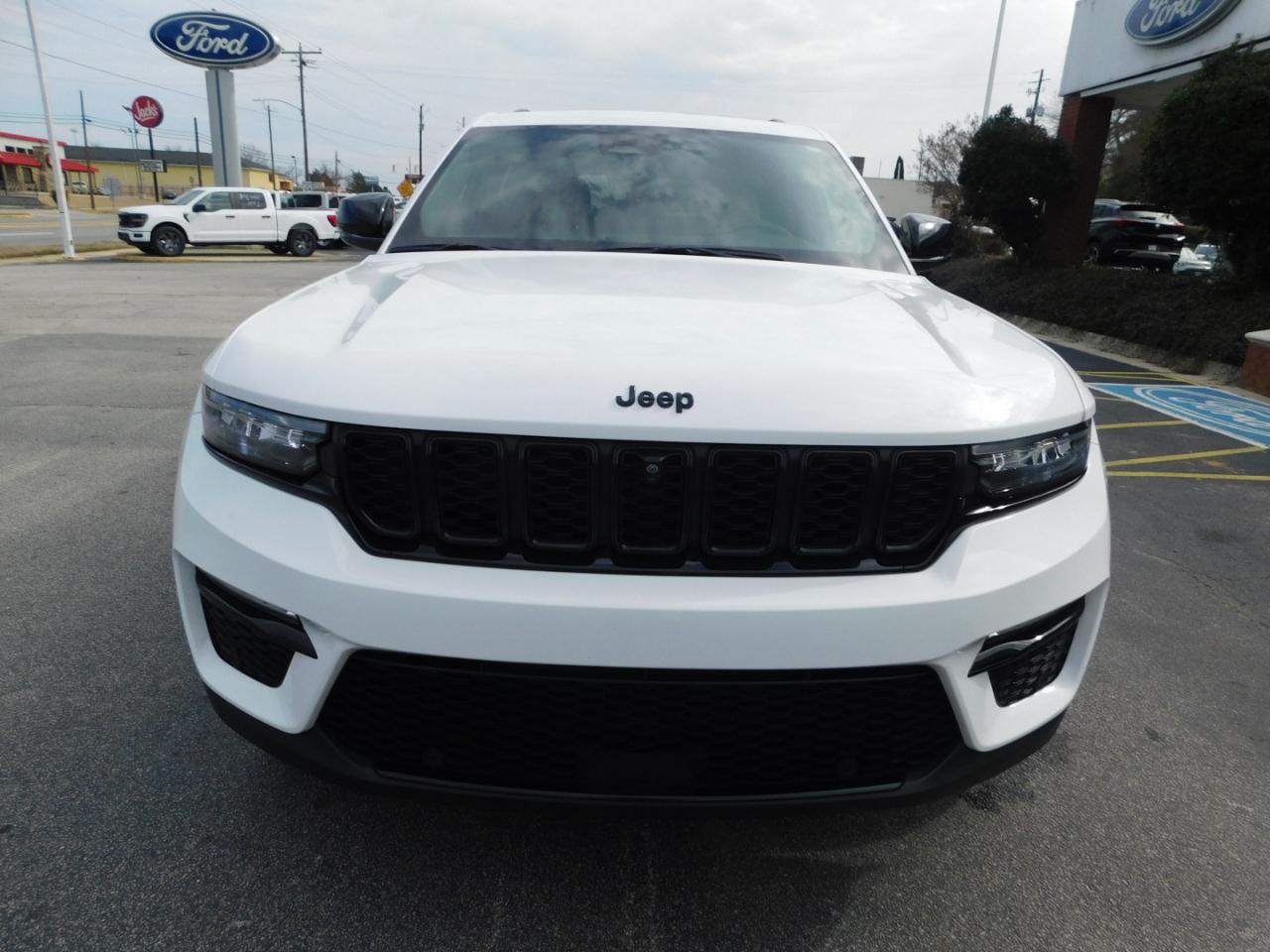 Jeep Grand Cherokee Limited 4x2 2023