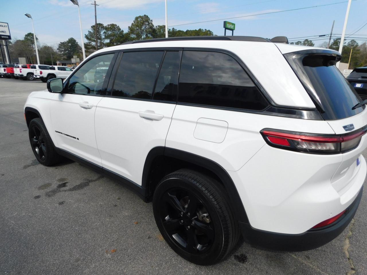 Jeep Grand Cherokee Limited 4x2 2023