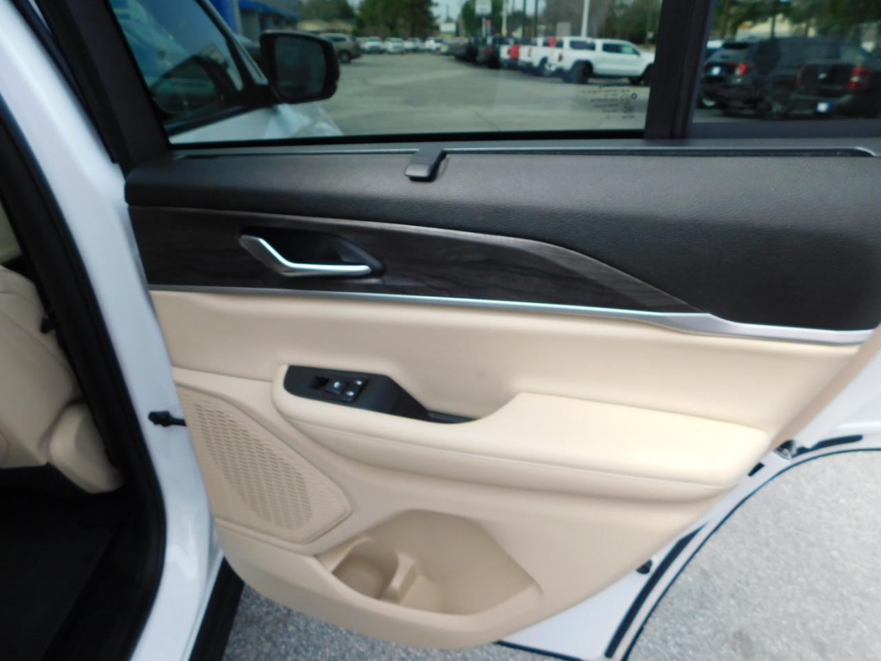 Jeep Grand Cherokee Limited 4x2 2023