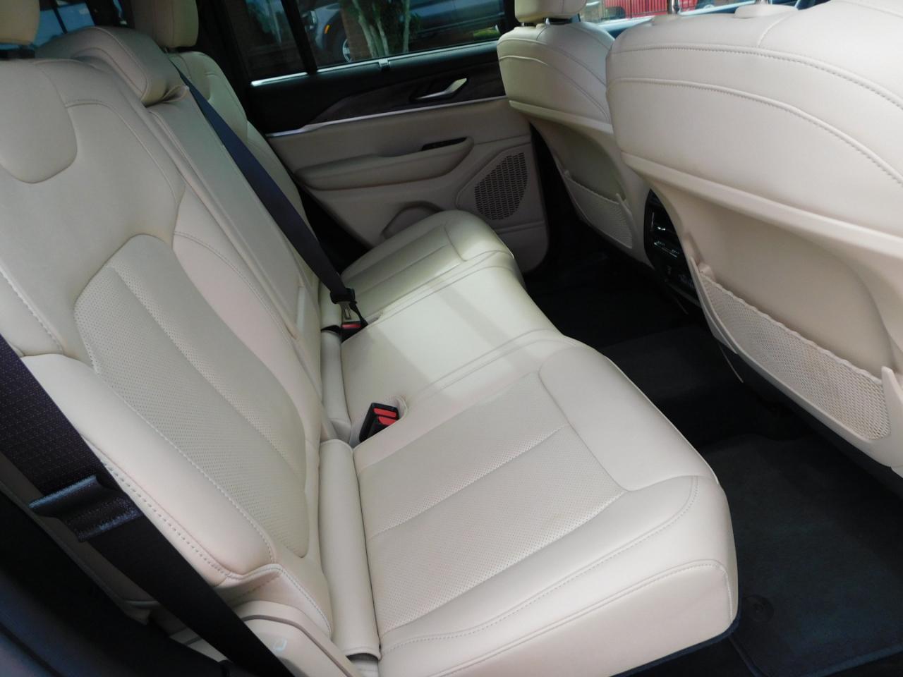 Jeep Grand Cherokee Limited 4x2 2023