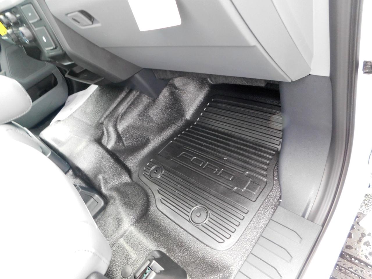 Ford Super Duty F-250 SRW XL 4WD Crew Cab 8' Box 2026