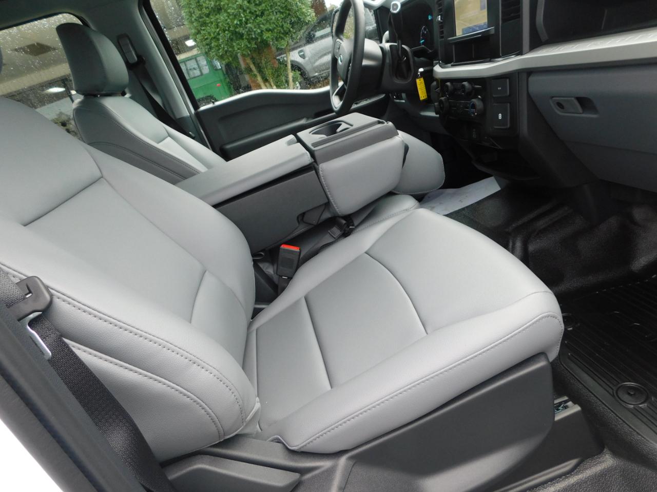 Ford Super Duty F-250 SRW XL 4WD Crew Cab 8' Box 2026