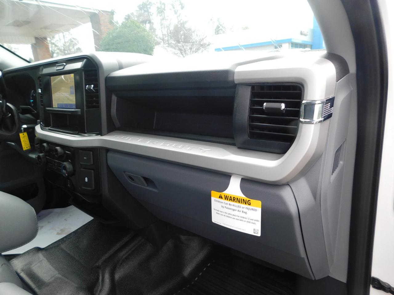 Ford Super Duty F-250 SRW XL 4WD Crew Cab 8' Box 2026