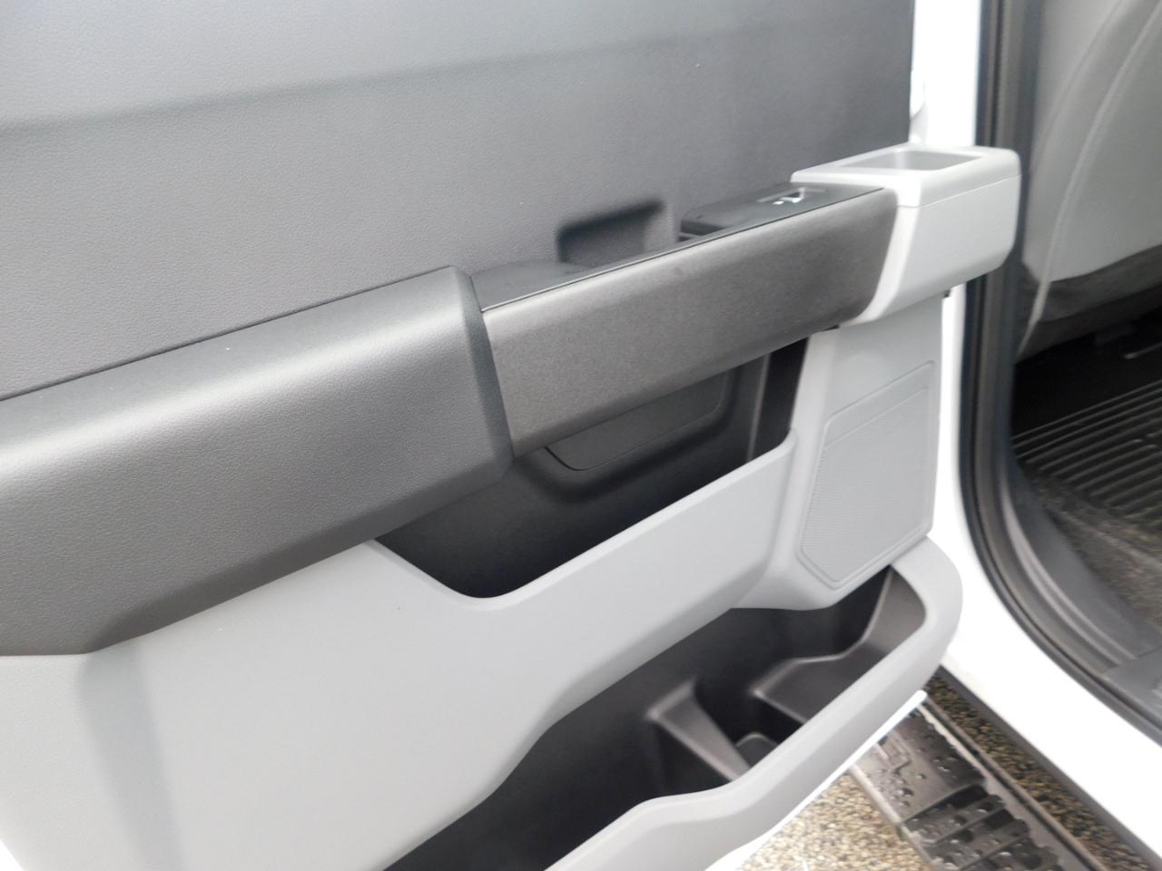 Ford Super Duty F-250 SRW XL 4WD Crew Cab 8' Box 2026