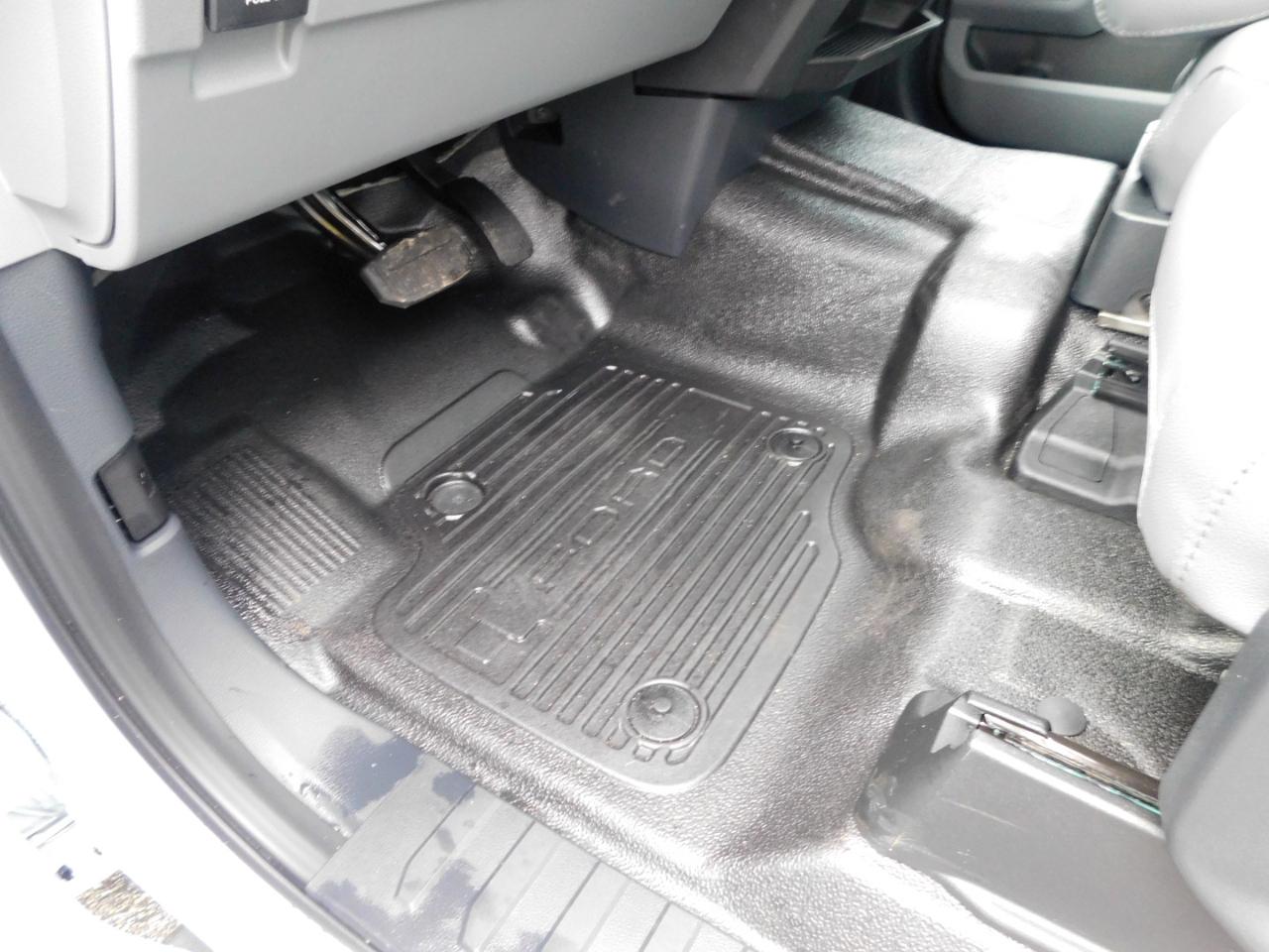 Ford Super Duty F-250 SRW XL 4WD Crew Cab 8' Box 2026