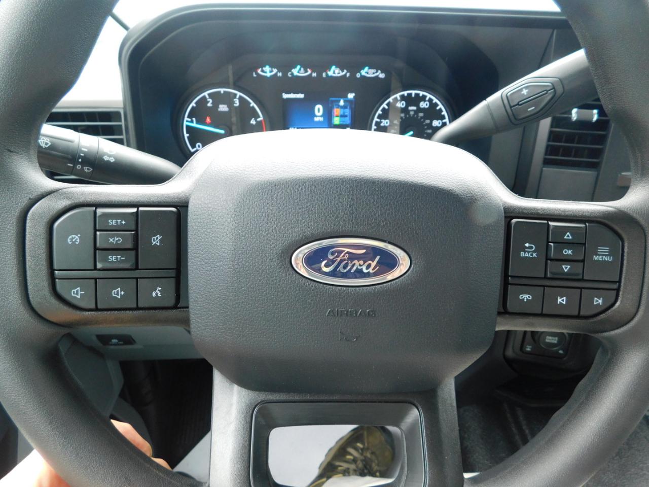 Ford Super Duty F-250 SRW XL 4WD Crew Cab 8' Box 2026