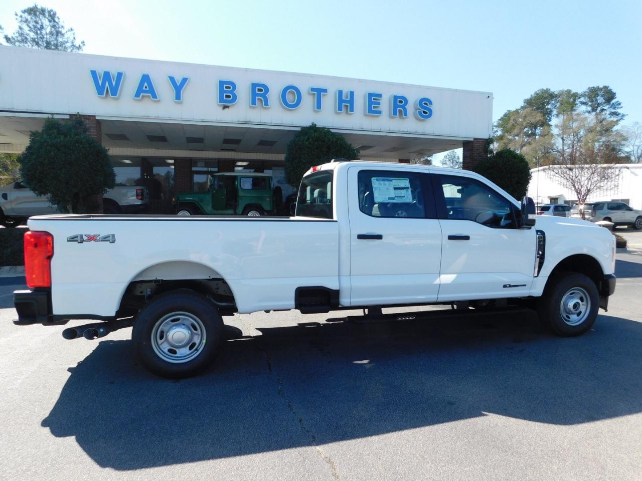 2026 Ford Super Duty F-250 SRW XL 4WD CREW CAB 8' BOX