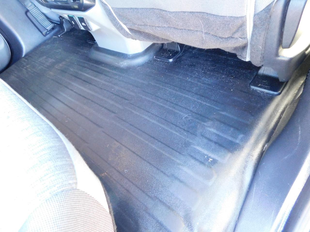 Ford F-150 XL 4WD SuperCrew 5.5' Box 2023