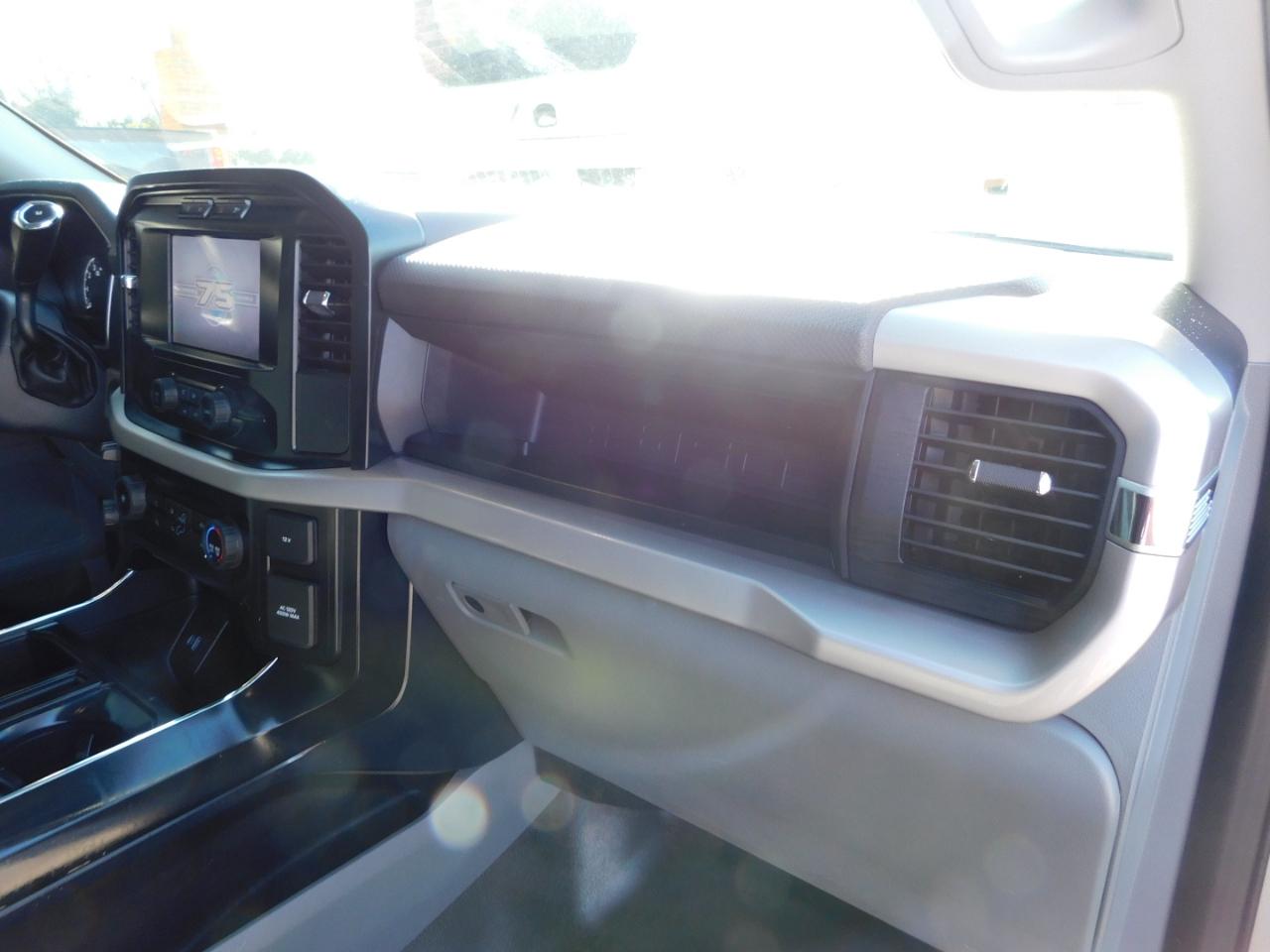 Ford F-150 XL 4WD SuperCrew 5.5' Box 2023