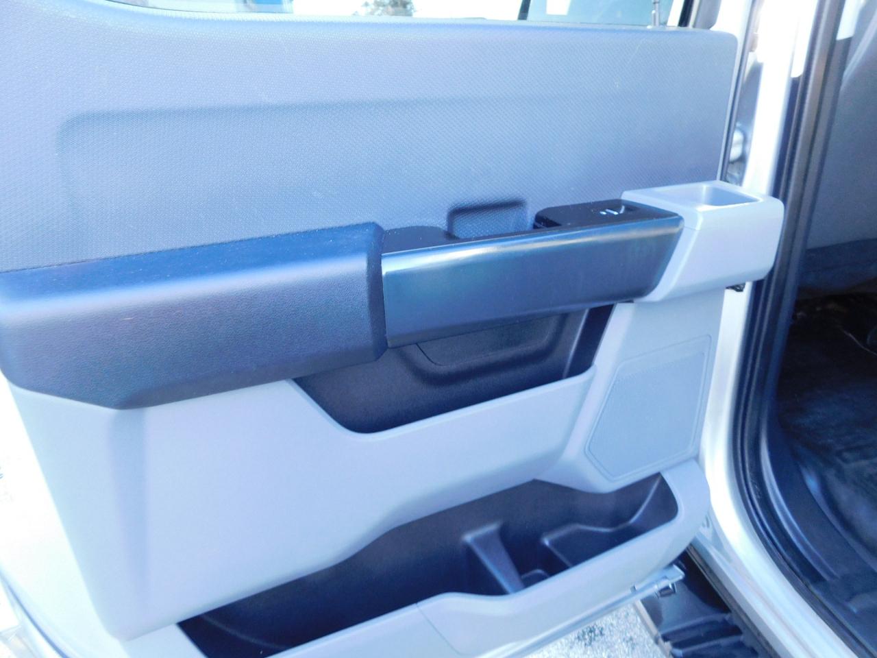 Ford F-150 XL 4WD SuperCrew 5.5' Box 2023