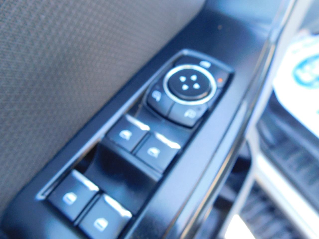 Ford F-150 XL 4WD SuperCrew 5.5' Box 2023