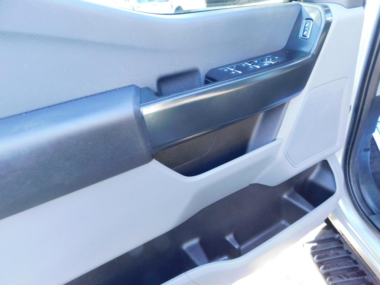 Ford F-150 XL 4WD SuperCrew 5.5' Box 2023