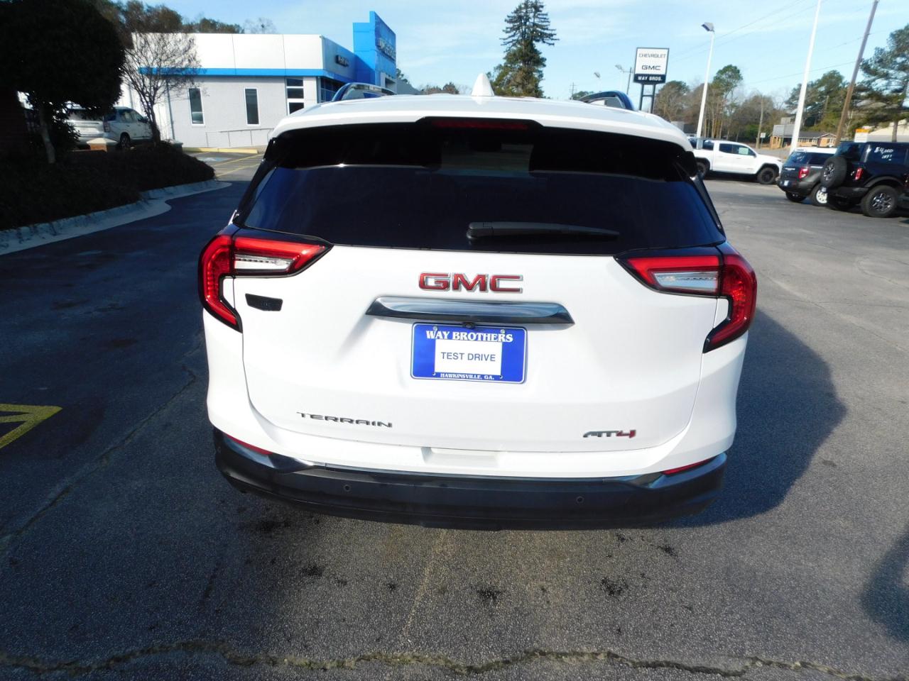 GMC Terrain AWD 4dr AT4 2024