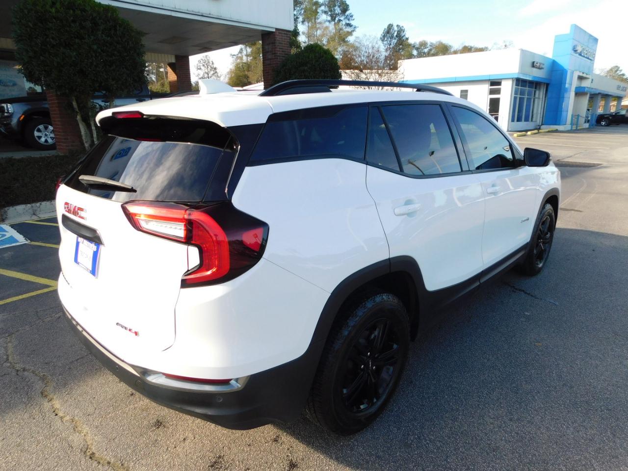 GMC Terrain AWD 4dr AT4 2024