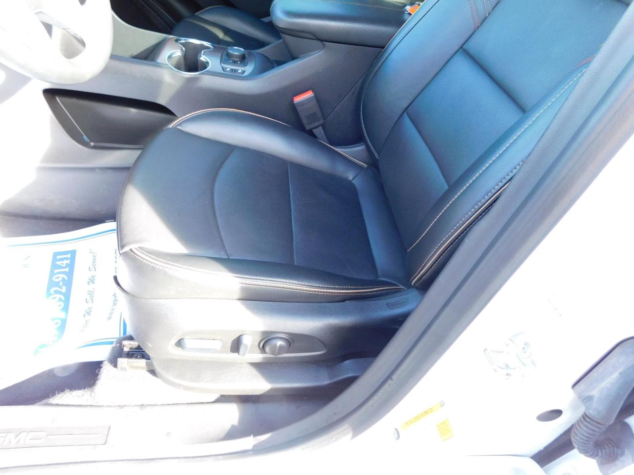 GMC Terrain AWD 4dr AT4 2024