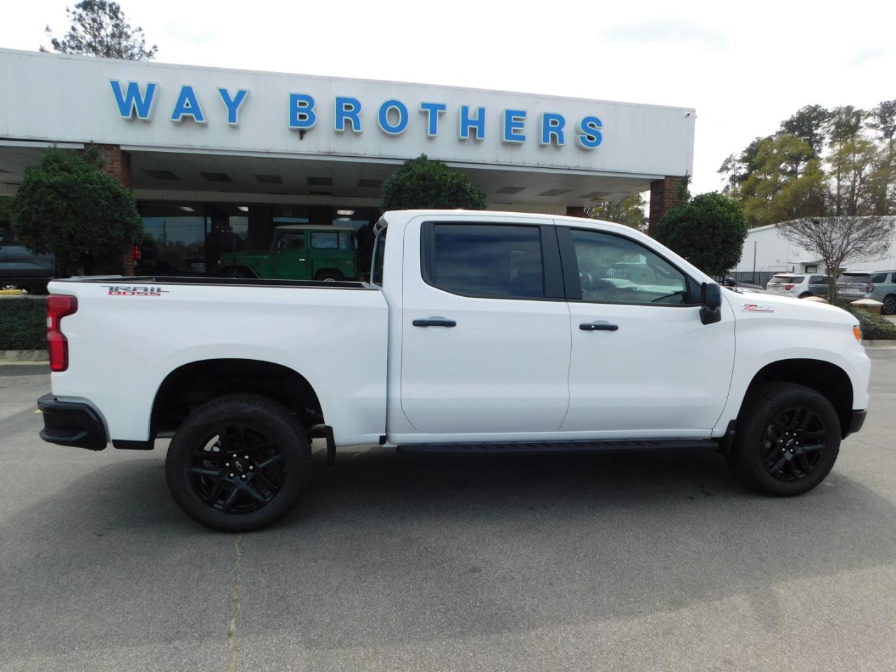 2026 Chevrolet Silverado 1500 4WD CREW CAB 147" LT TRAI