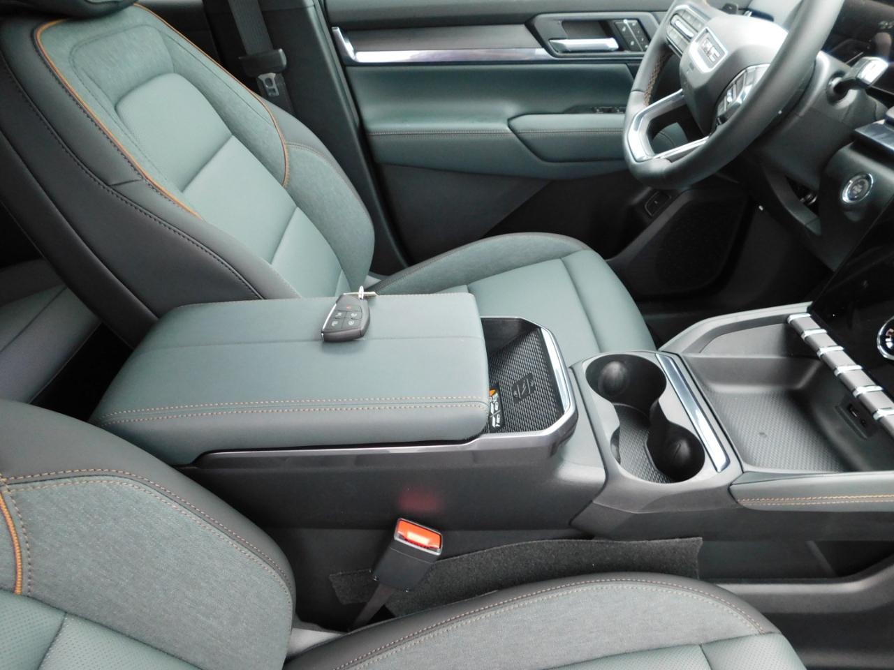 GMC Terrain AWD 4dr AT4 2026