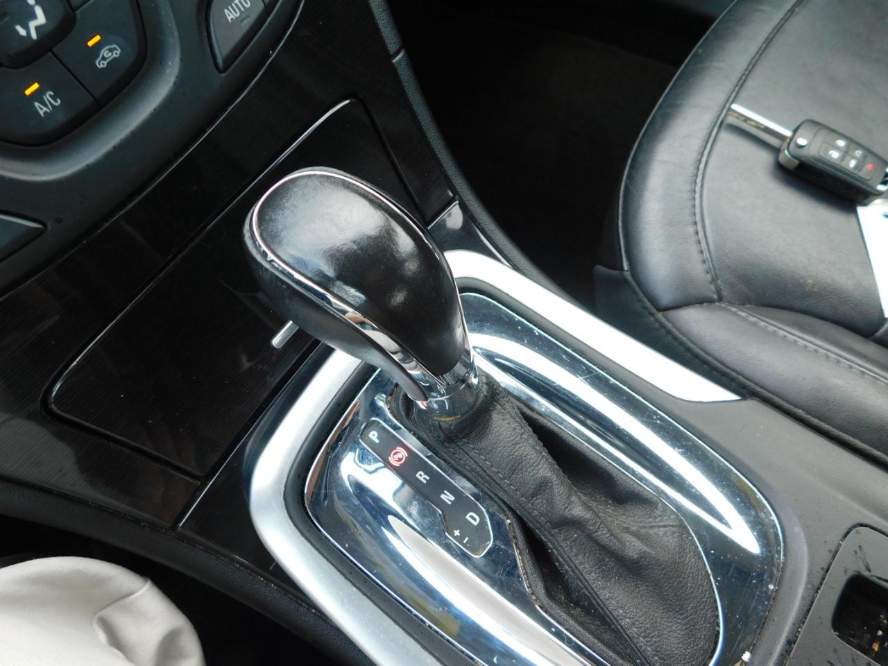 Buick Regal 4dr Sdn Premium I FWD 2015