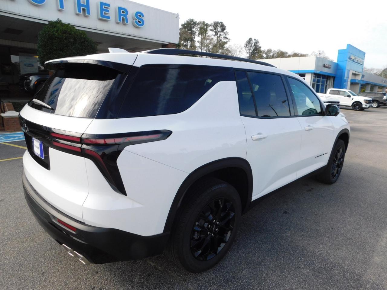 Chevrolet Traverse FWD 4dr LT w/1LT 2026