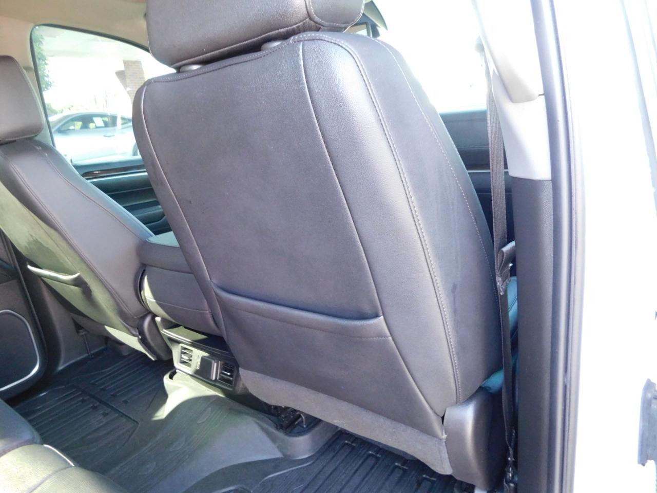 GMC Sierra 1500 4WD Crew Cab 147" SLT 2023