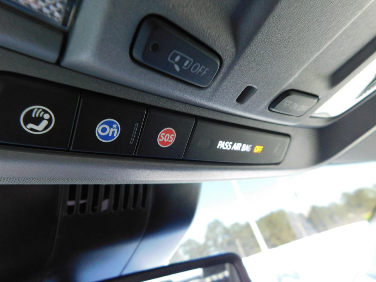 GMC Sierra 1500 4WD Crew Cab 147" SLT 2023