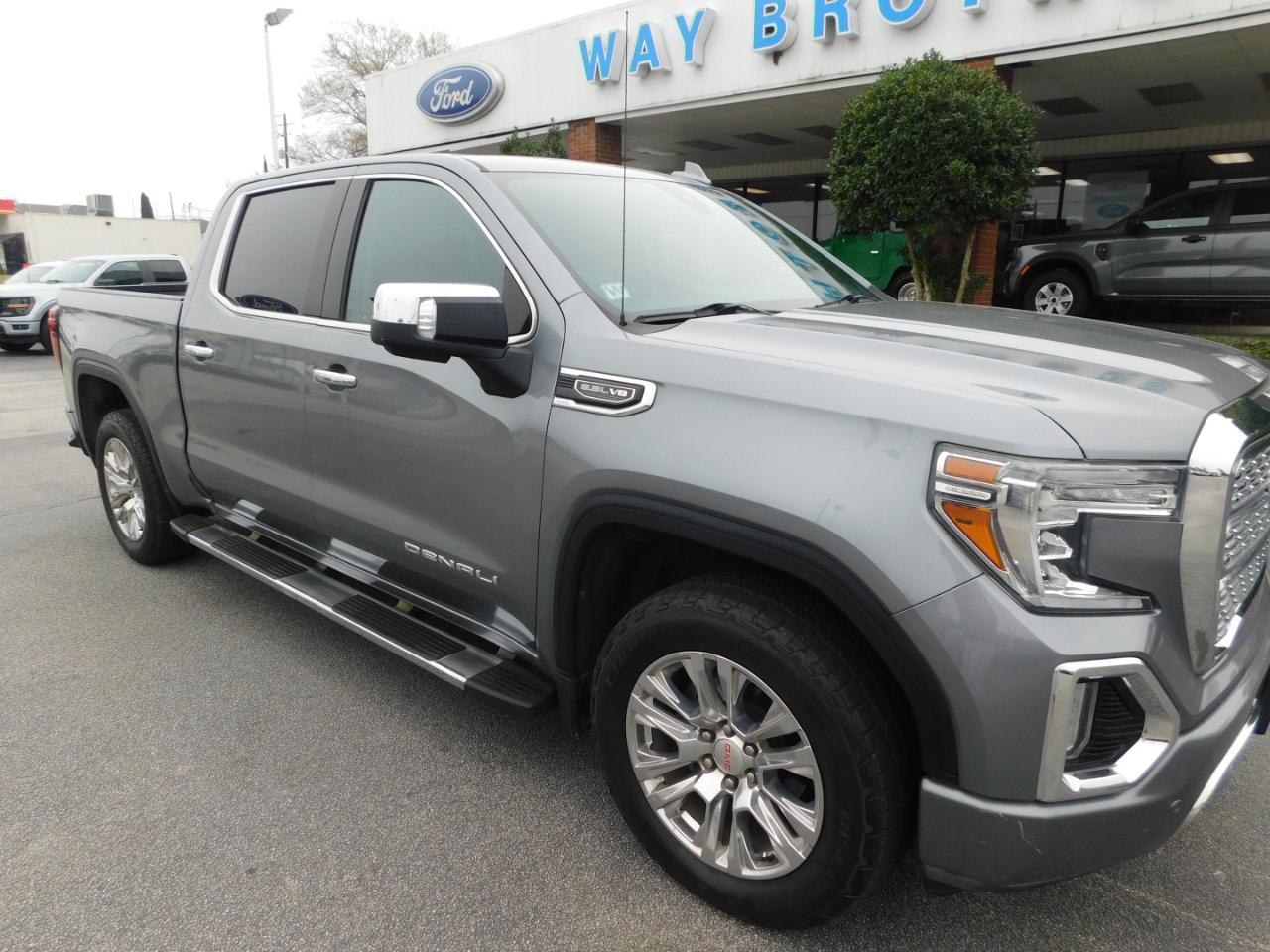 GMC Sierra 1500 4WD Crew Cab 147" Denali 2019