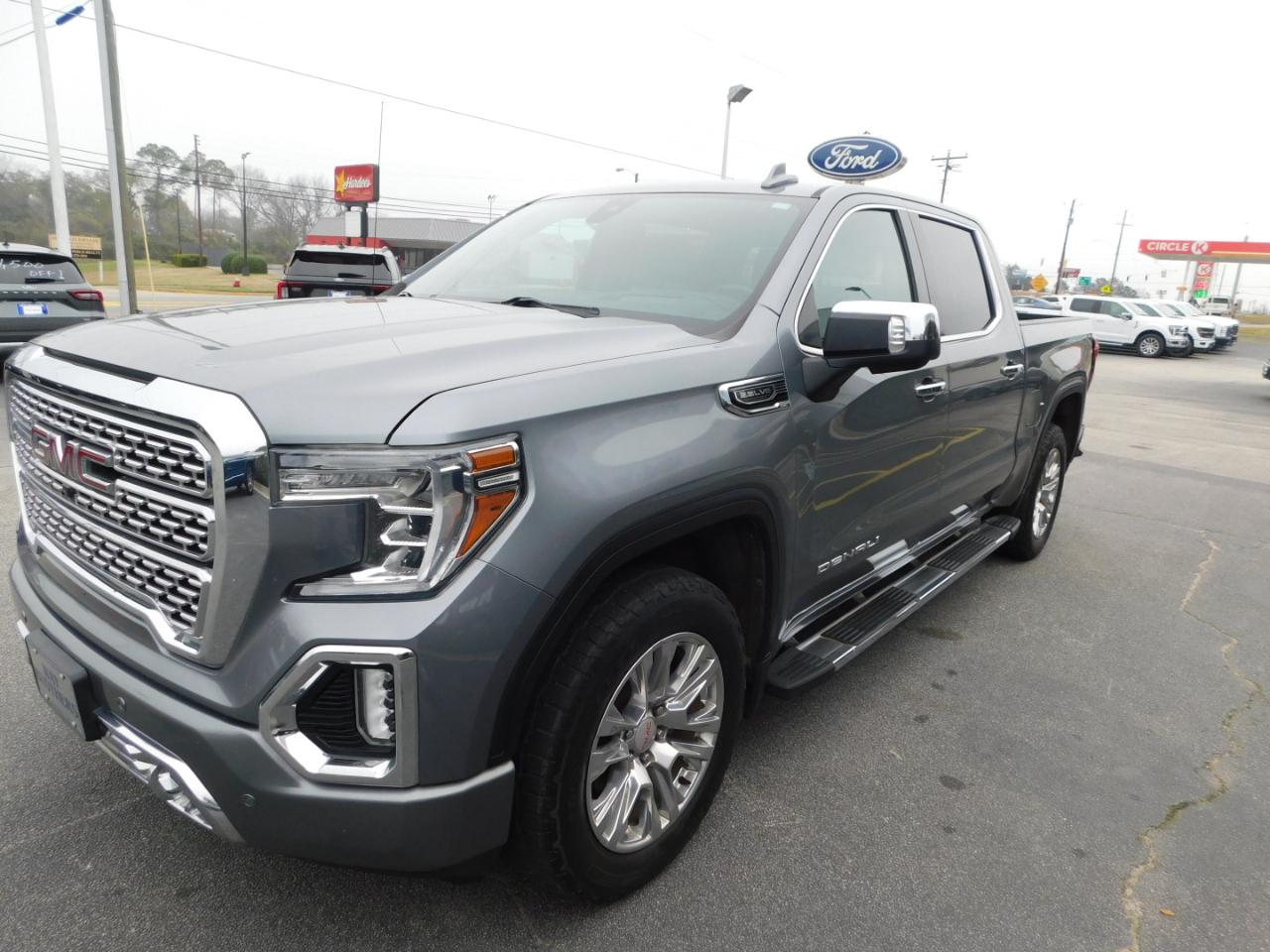 GMC Sierra 1500 4WD Crew Cab 147" Denali 2019
