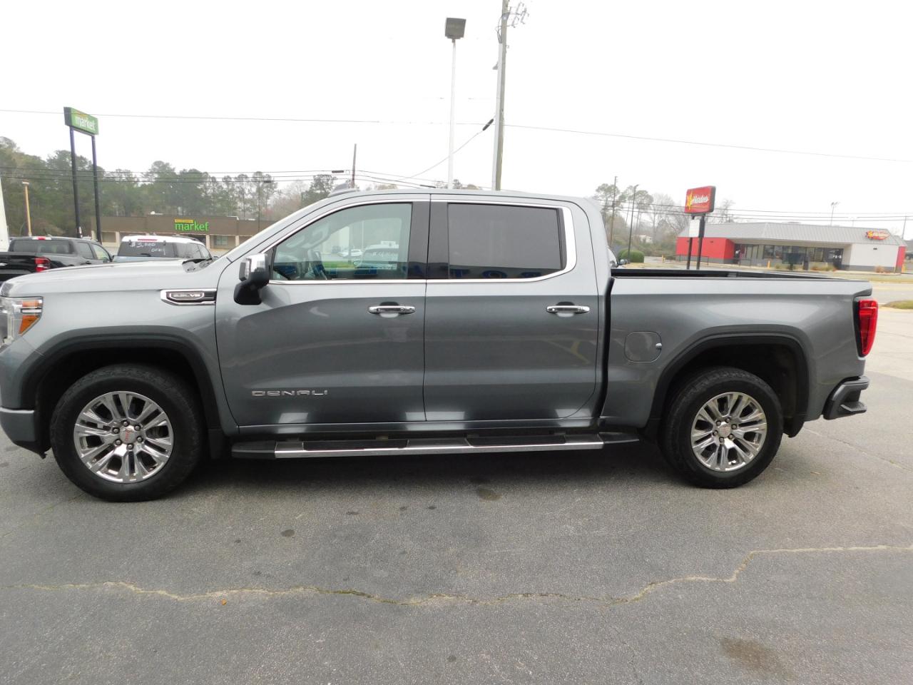 GMC Sierra 1500 4WD Crew Cab 147" Denali 2019