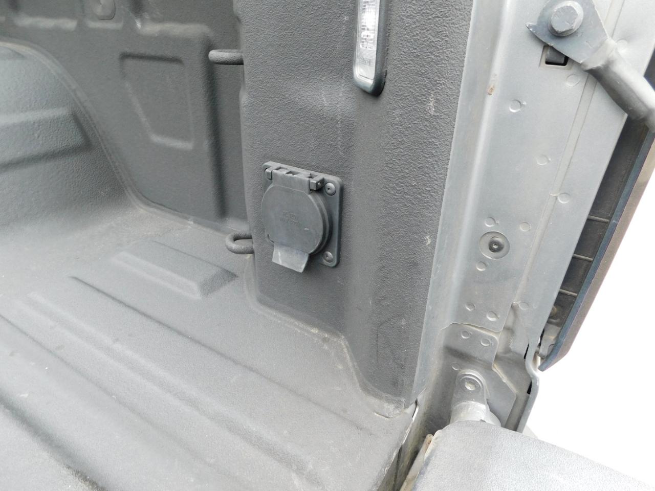 GMC Sierra 1500 4WD Crew Cab 147" Denali 2019