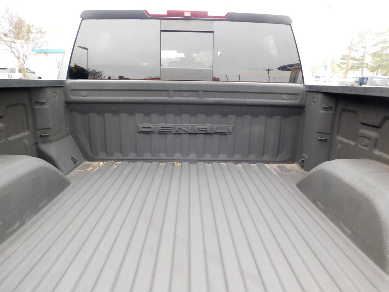 GMC Sierra 1500 4WD Crew Cab 147" Denali 2019