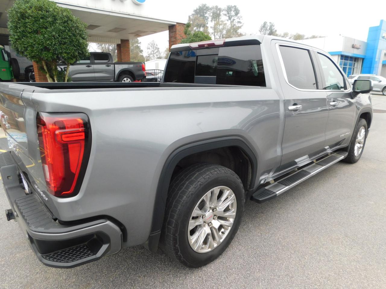 GMC Sierra 1500 4WD Crew Cab 147" Denali 2019