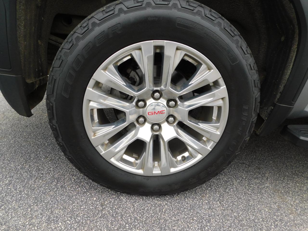 GMC Sierra 1500 4WD Crew Cab 147" Denali 2019