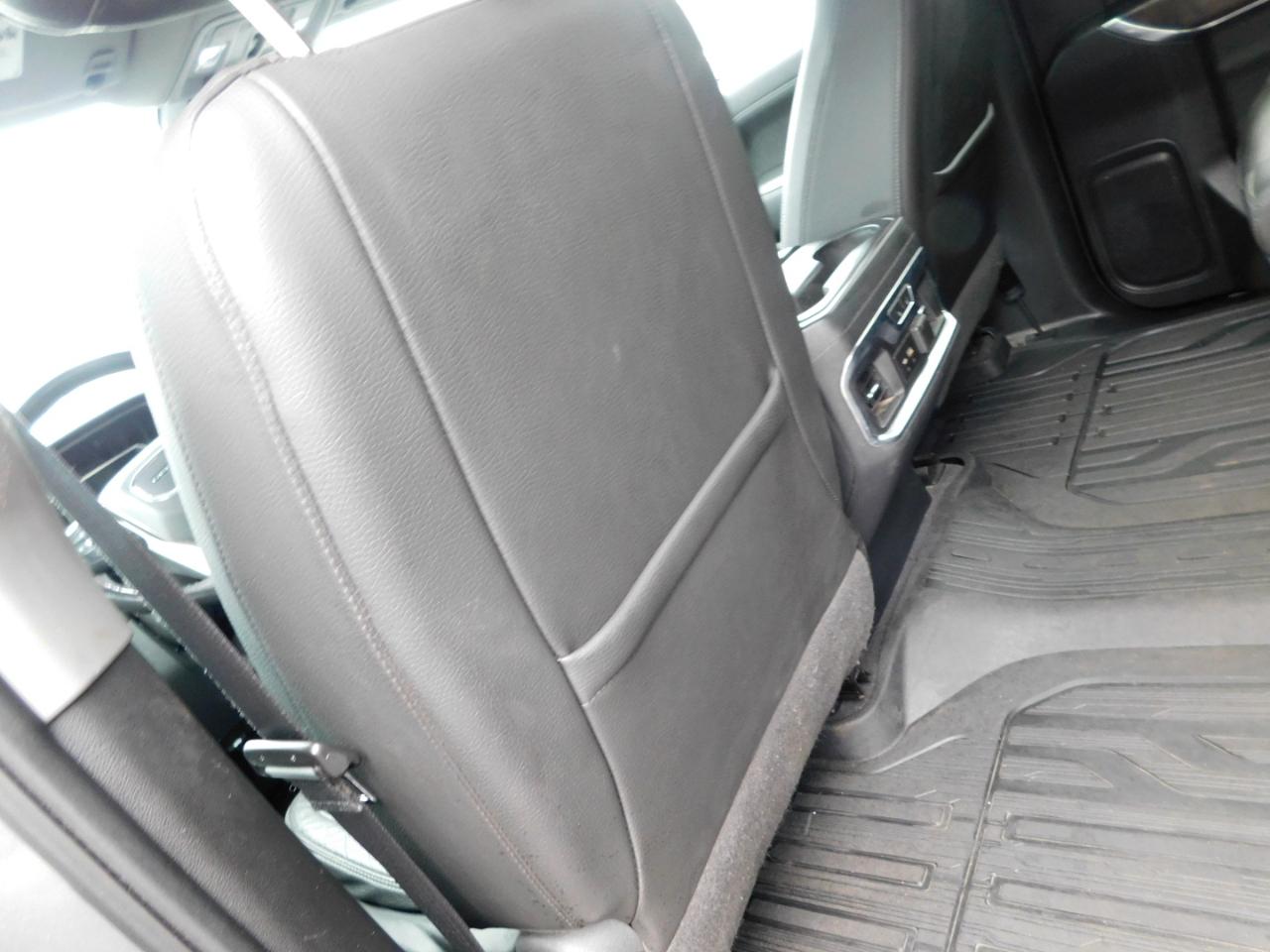 GMC Sierra 1500 4WD Crew Cab 147" Denali 2019